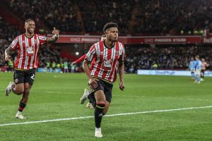 تتصدر شيفيلد يونايتد بطولة البطولة بانتصارها على كوفنتري لامبارد