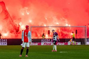 الدوري الهولندي الممتاز أسبوعيًا: ضربة عيد الميلاد والانهيار الصغير يعيدان إحياء سباق اللقب