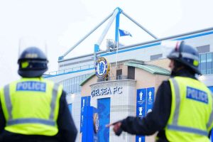 تم منع مشجعي مانشستر سيتي وتشيلسي الذين لديهم سجل عنيف من السفر خلال كأس العالم للأندية.