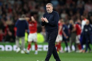 بوستيكوغلو يشعر بالإحباط لأن توتنهام "سيطر بشكل كامل" على نوتنغهام فورست ولكنّه خسر في النهاية.