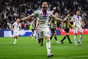 اتَّخذ ليون خطوة كبيرة نحو التأهل إلى المسابقات الأوروبية بعد الفوز الضيق على ليل.