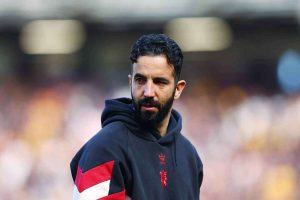 روبين أموريم يعتقد أن مانشستر يونايتد لا يزال بإمكانه جذب اللاعبين رغم موسمه الصعب.