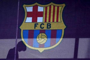 برشلونة تعيد هيكلة الديون الناجمة عن الملعب لتأجيل موعد السداد