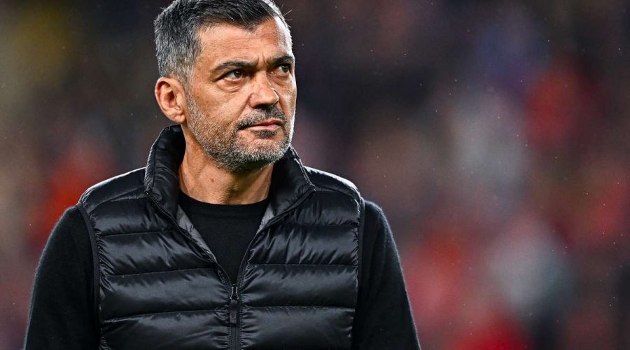 مدرب ميلان سيرجيو كونسيساو لا يتسرع في الأحكام رغم فوز فريقه على بولونيا