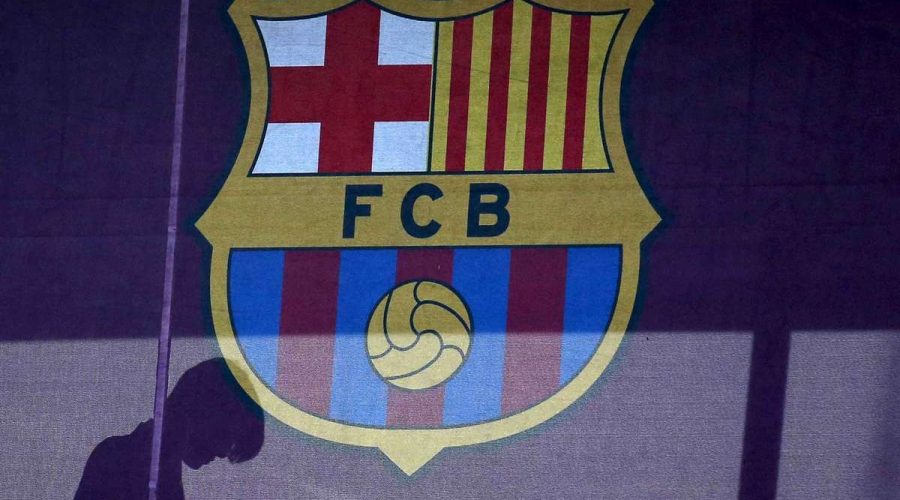 برشلونة تعيد هيكلة الديون الناجمة عن الملعب لتأجيل موعد السداد