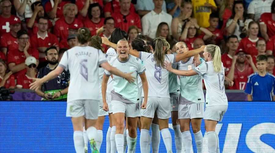 تعثرت النرويج لكنها عادت بقوة لتتغلب على سويسرا المستضيفة في يورو 2025.