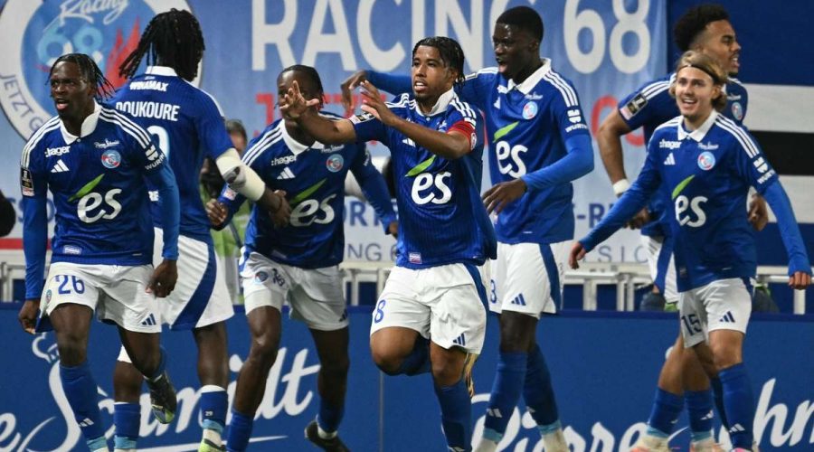 حقّق ستراسبورج فوزًا ساحقًا على ليون ليتجاوز خصومه ويتصدر المركز الخامس في دوري الدرجة الأولى французский.