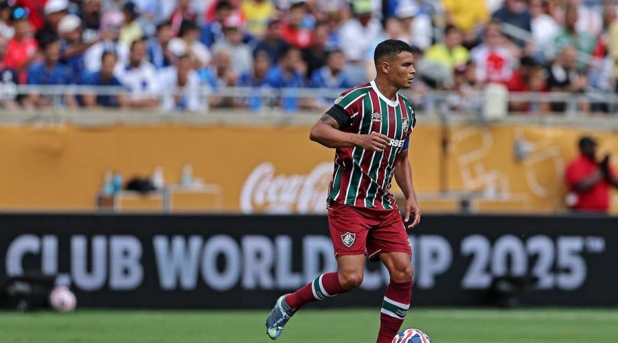 تشيلسي تستعد للقاء مع ثياجو سيلفا من فلومينينسي في نصف نهائي كأس العالم للأندية.