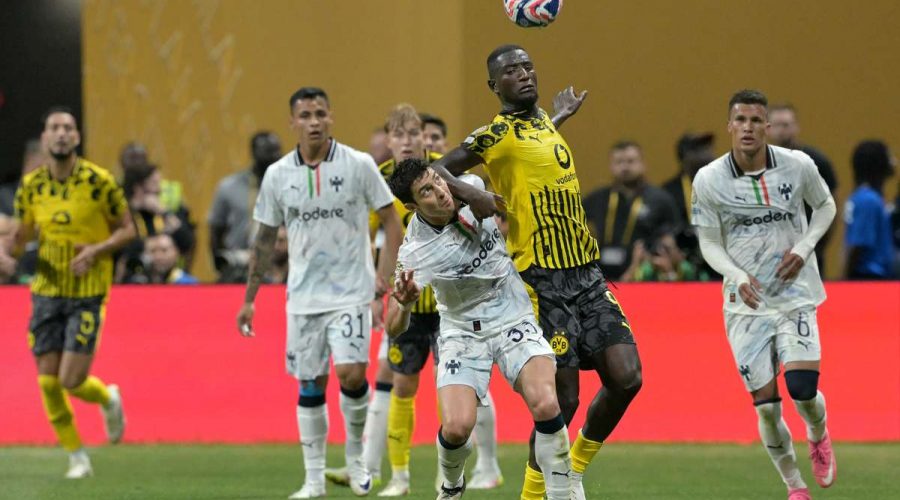 دورتوند يهزم مونتيري بفضل هدفين لغيراسي.