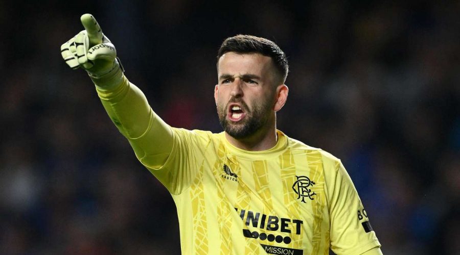 بطل المباراة كيلي كيبر بتصدياته الرائعة عندما صمد الرينجرز بعشرة لاعبين من أجل التعادل أمام أتلتيك كلوب.