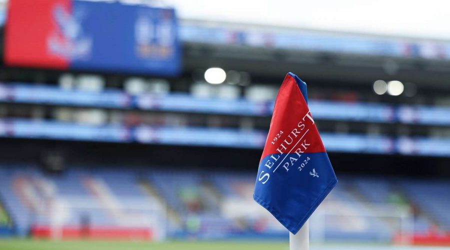 تم تخفيض نادي كريستال بالاس من الدوري الأوروبي إلى دوري المؤتمر الأوروبي لصالح نادي ليون.