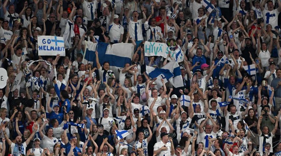 الأسعار المرتفعة والإقامة الشبيهة بالسجن: مشجعو شمال أوروبا يشاركون تجاربهم في يورو 2025